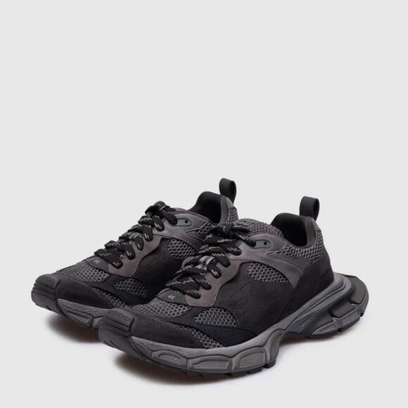 $1290 MSRP- Balenciaga Gray sneakers 3XL with textured logo- Size- 43E, 10US - Picture 1 of 5
